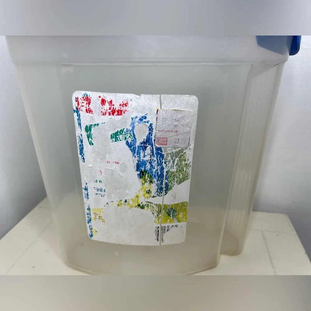 Rubbermaid Storage Container; Lid & Flap -1.5 Gallon